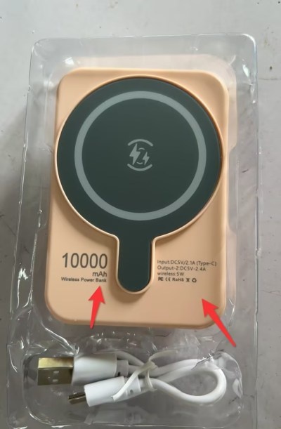 29b95dbe-ef92-4147-ac7d-2fdc9d80fe47.jpg Mini magnetic power bank delivers 5000 mAh on the go